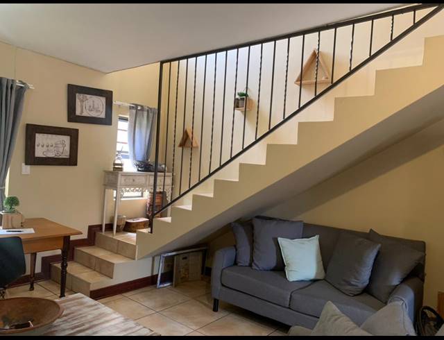 2 BEDROOM APARTMENT FOR SALE IN HEIDELBERG CENTRAL